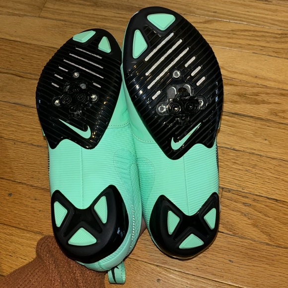 Nike cycling shoes with SPD cleats - Picture 3 of 3